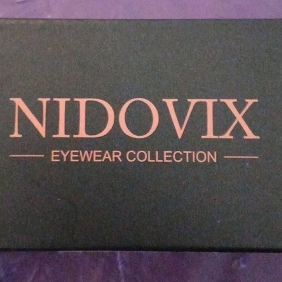 Sunglasses (Eyewear) - Picture 5 of 7